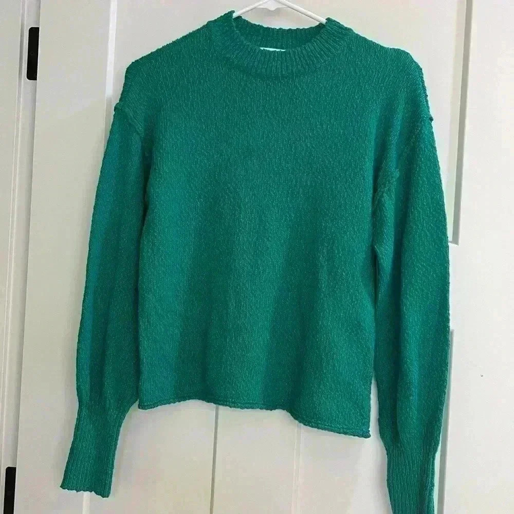 NEW ABOUND Women’s Size XS Green Drop Shoulder Knit Sweater